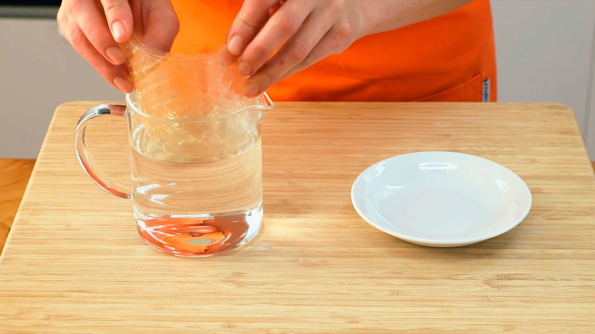 Receta de panacota con salsa de cerezas   Paso 1