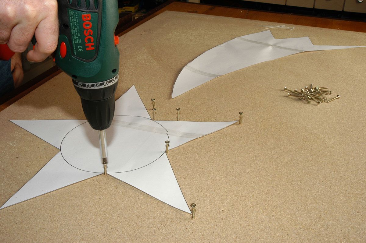 Estrella con tubo luminoso paso 1