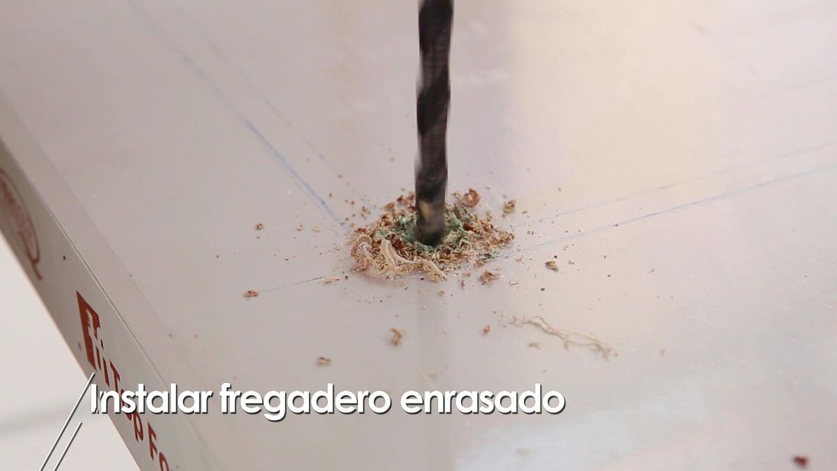 Cómo instalar un fregadero encastrado paso 2