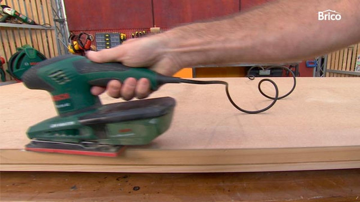 Cómo hacer un cabecero con una puerta paso 4