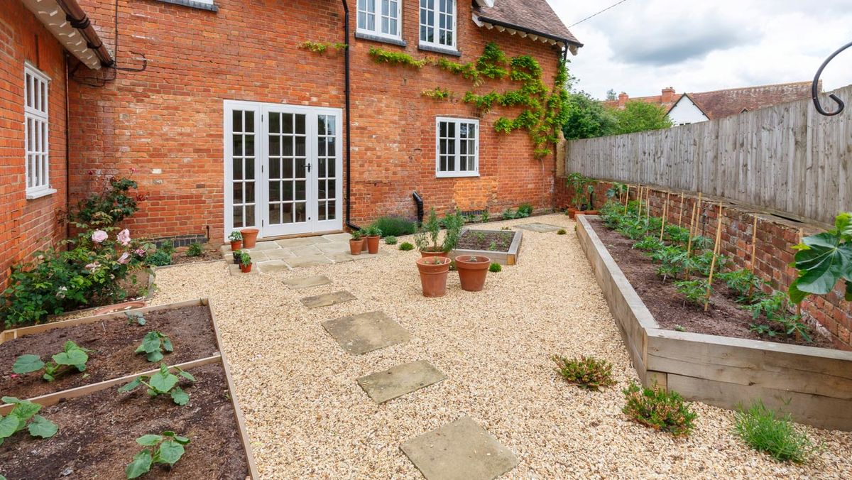 como decorar un patio interior