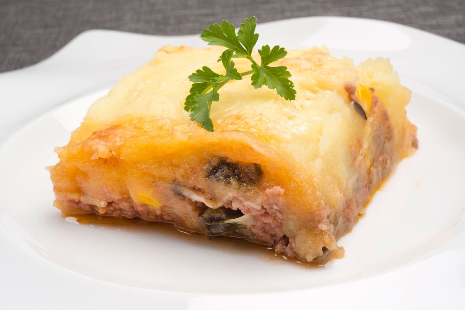 5699 1 Pastel de carne, berenjena y patata (1084) xl
