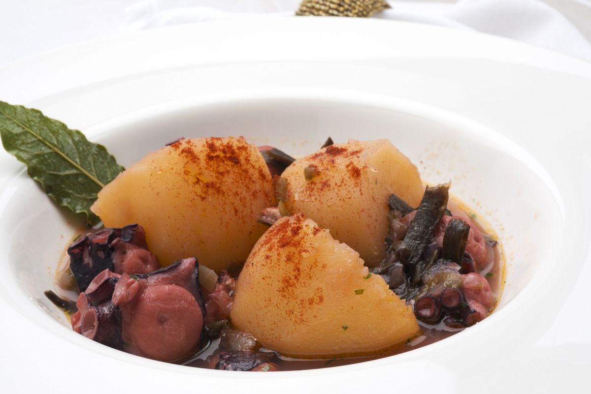 5897 1 Cazuela de pulpo (1283) xl