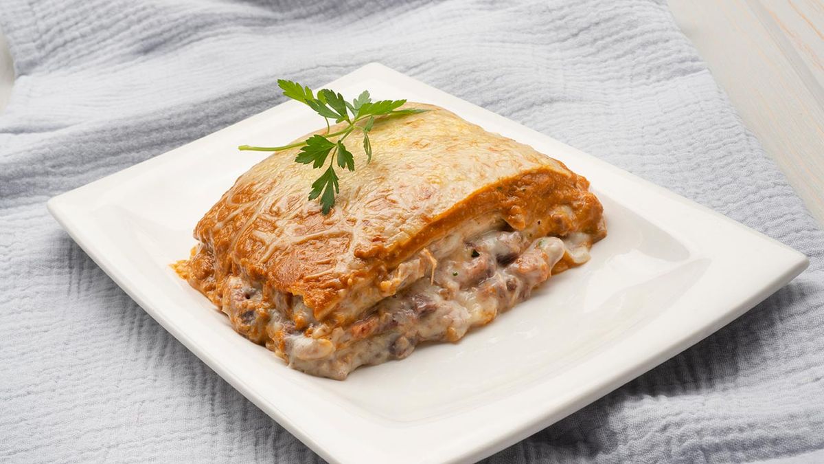 KARL6531 lasana cocido editorial