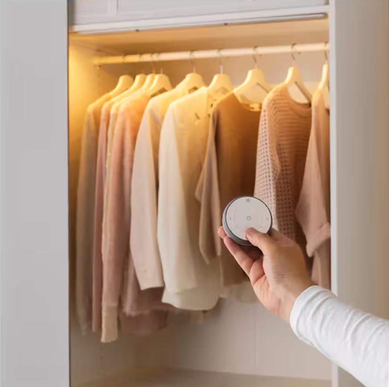 Iluminación controlada TRÅDFRI para vestidor..