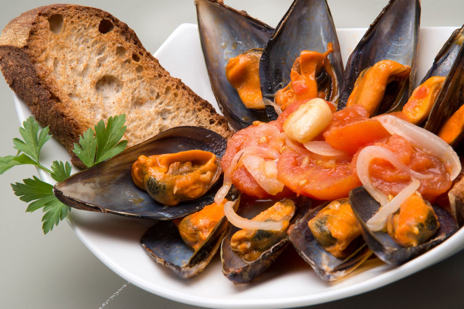 5604 1 Mejillones en escabeche de tomate (989) xl