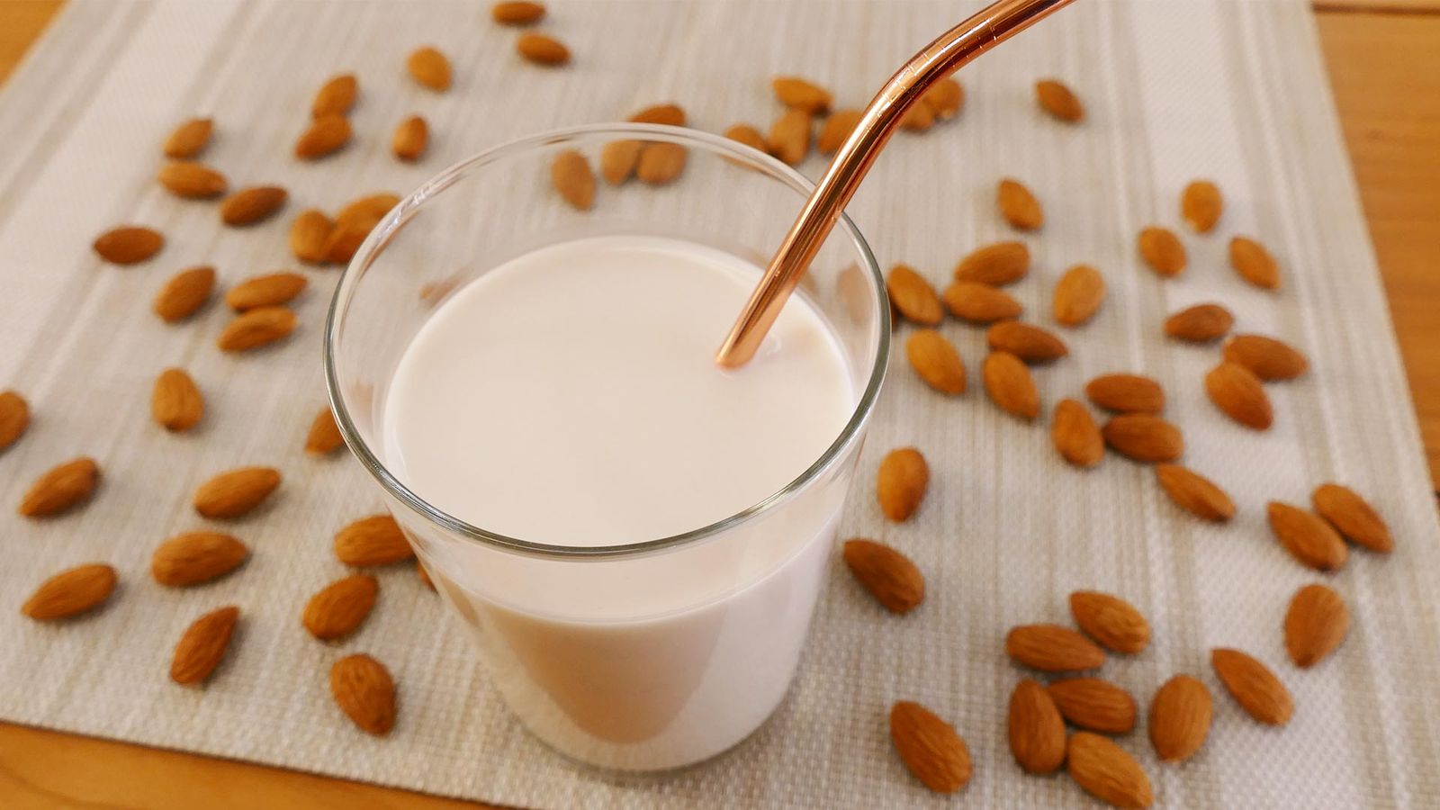 Receta de leche de almendras casera sin azúcar