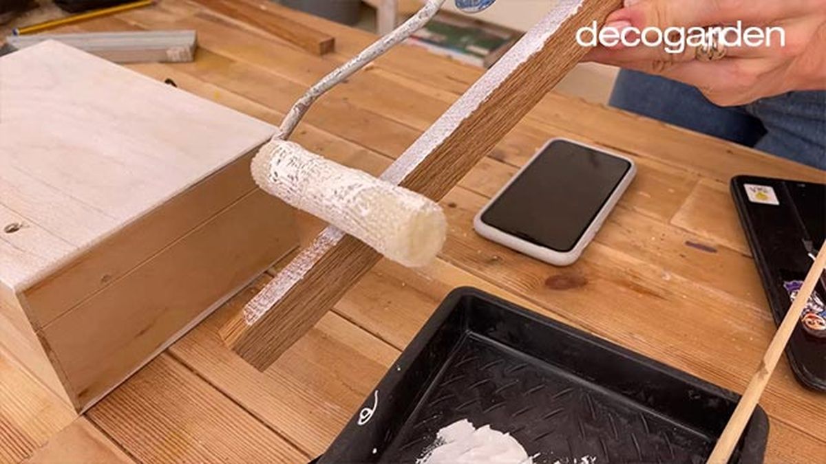 manualidades ordenar escritorio esconder cables soporte movil paso 6