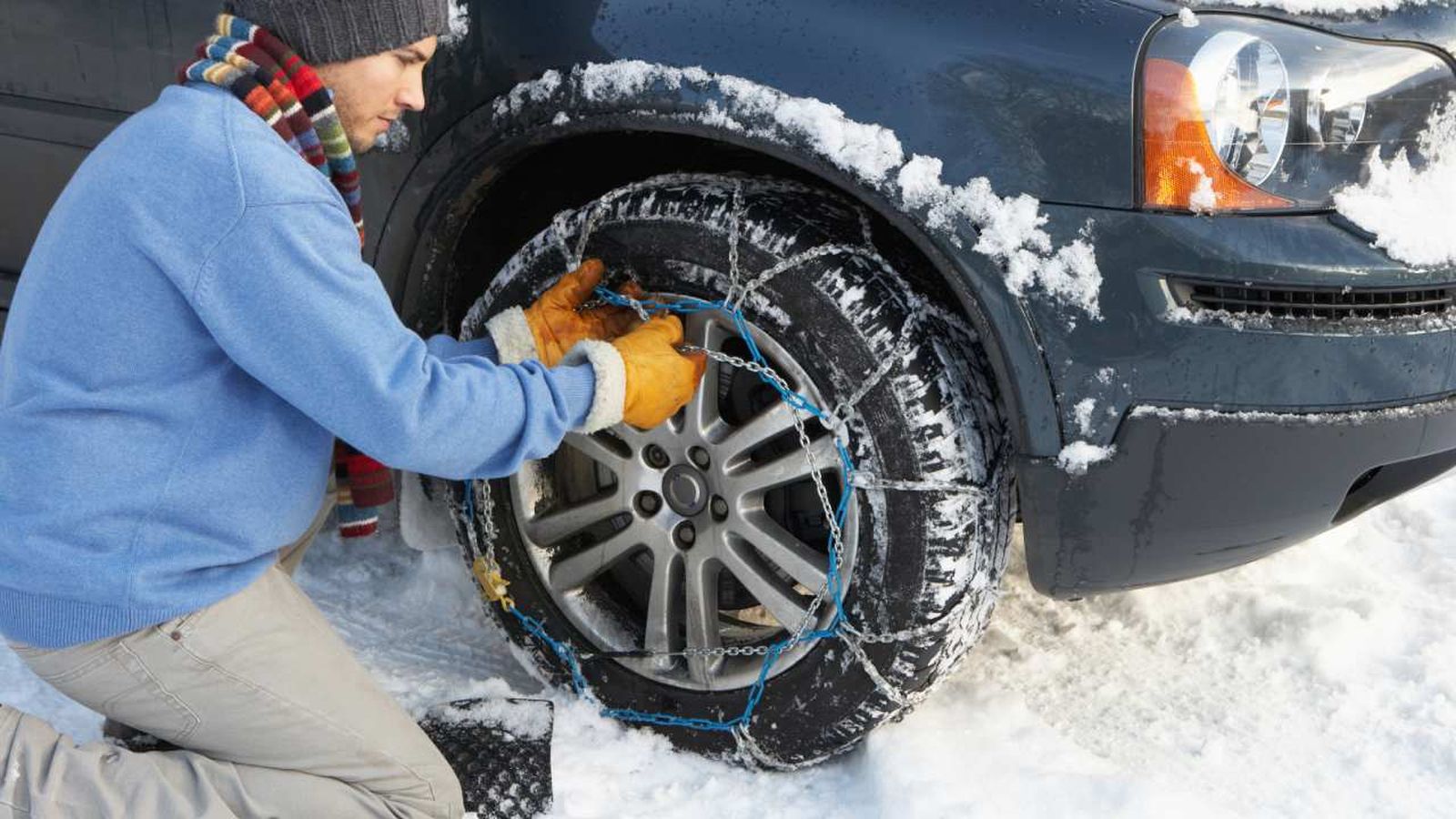 colocar cadenas de nieve coche