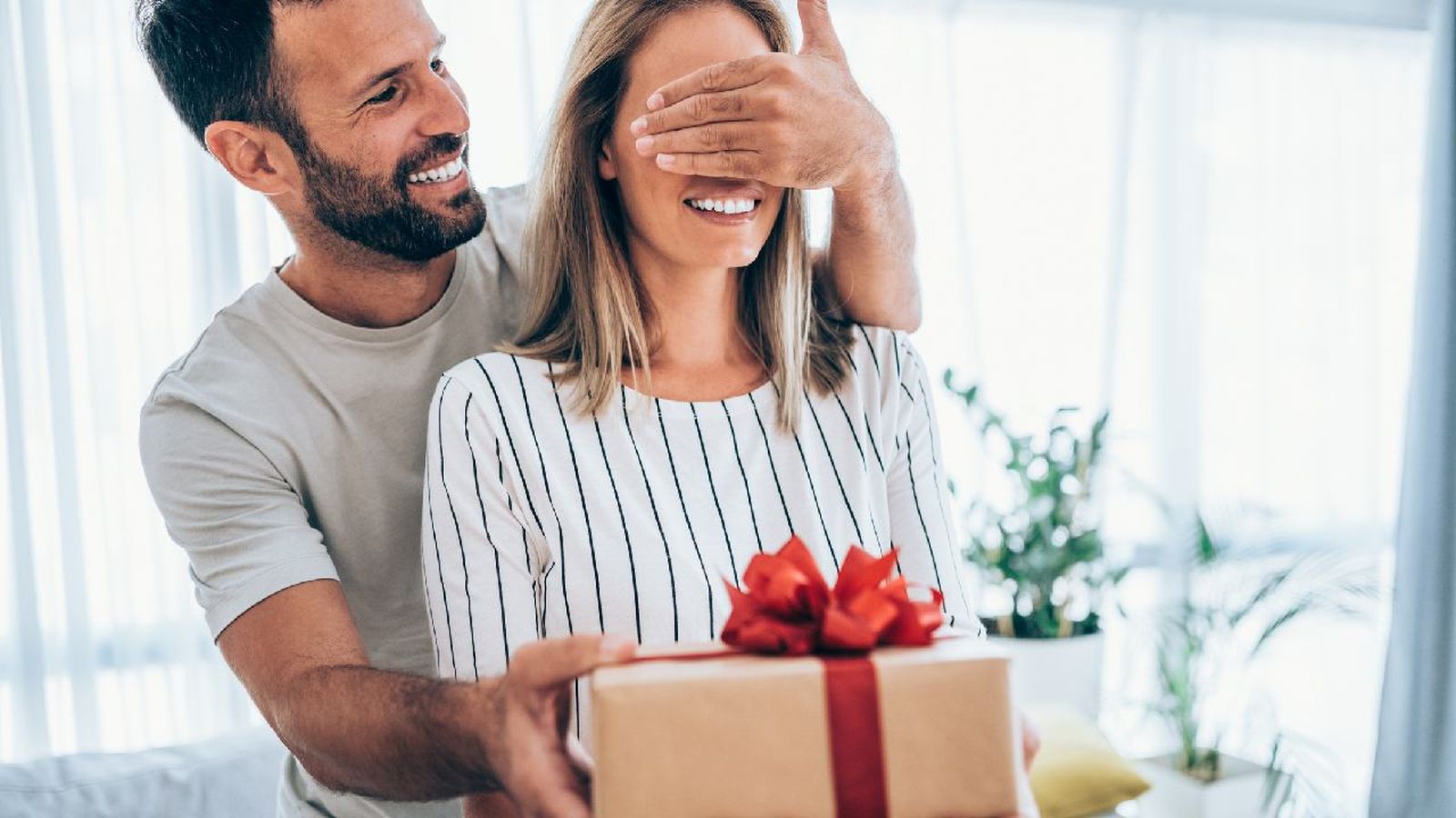 Sorprende a tu pareja con el regalo perfecto en el día de los enamorados