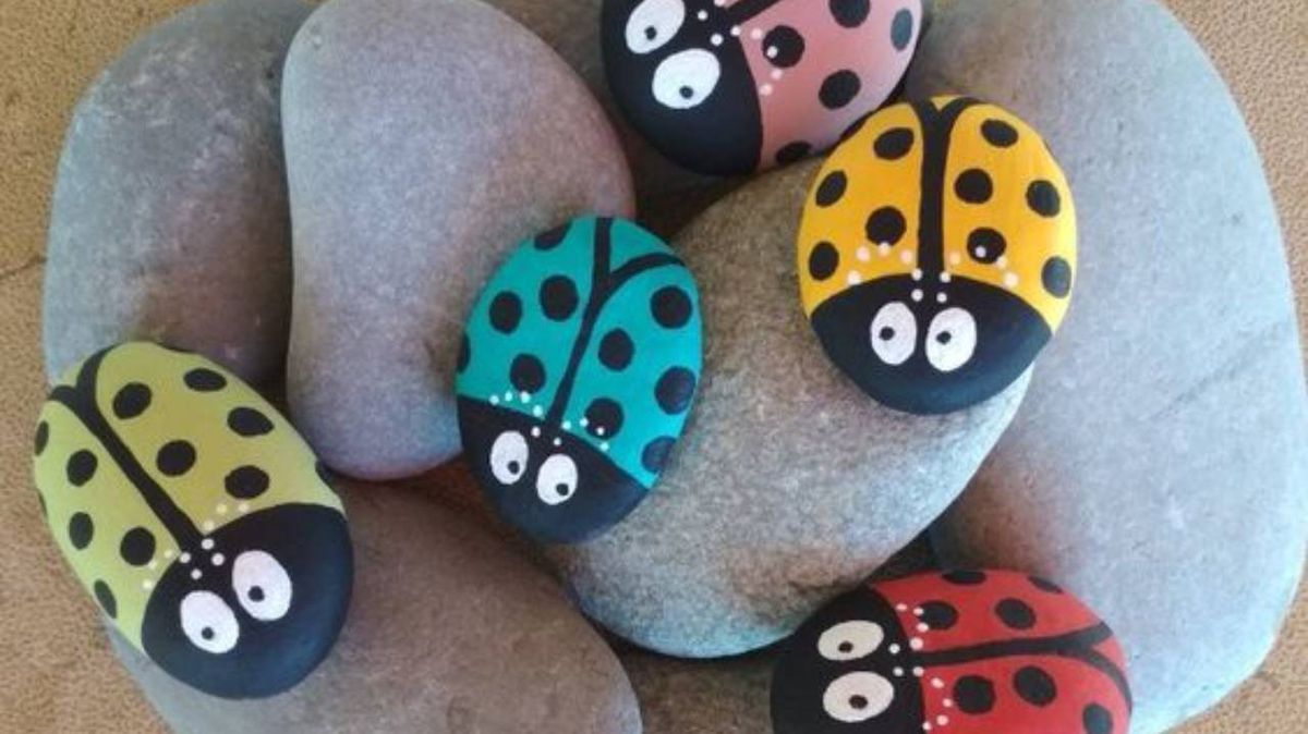 piedras pintadas jardin mariquitas de colores pinterest ana