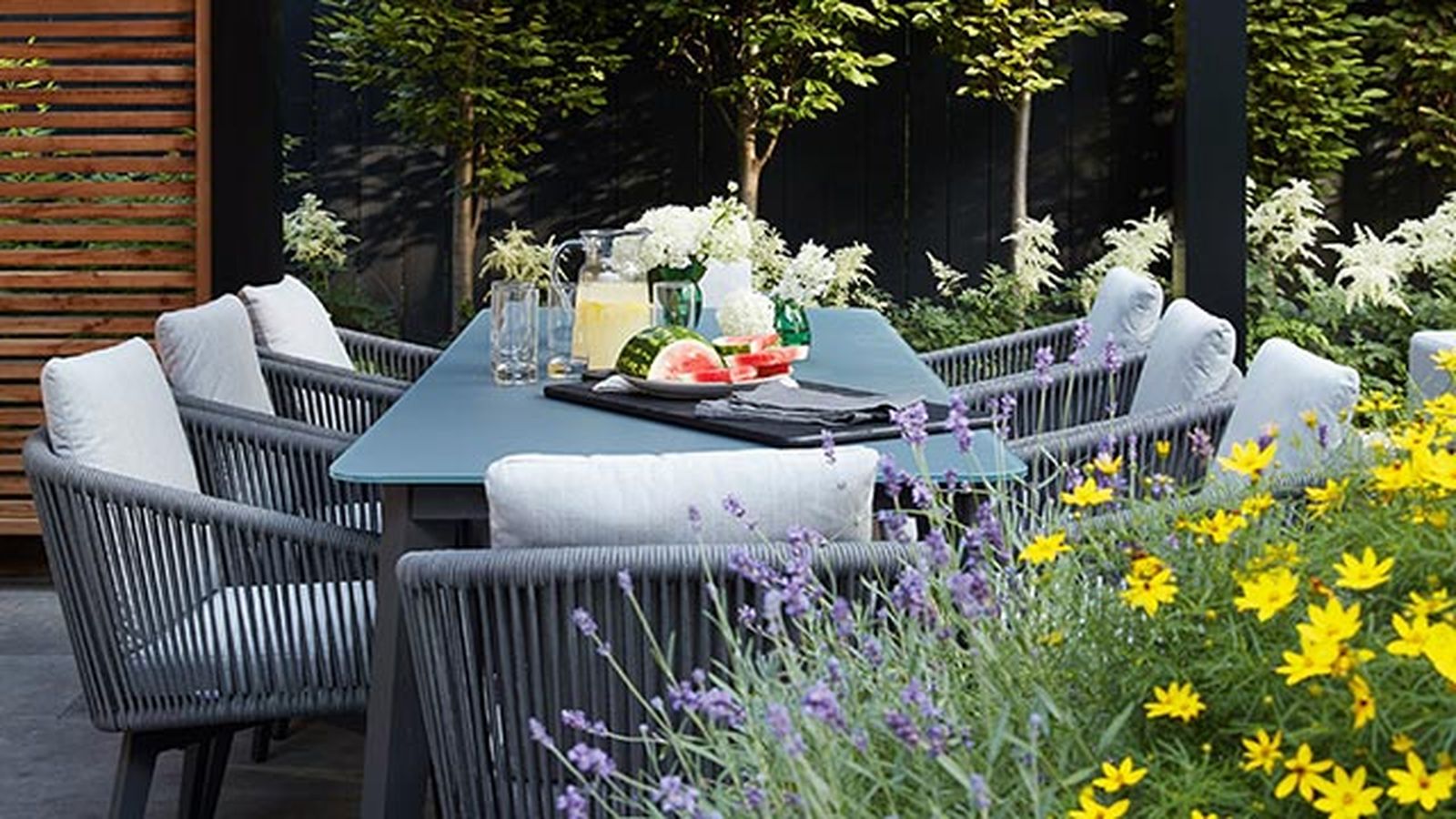Tendencias en muebles de exterior que querrás tener en tu terraza o jardín 9