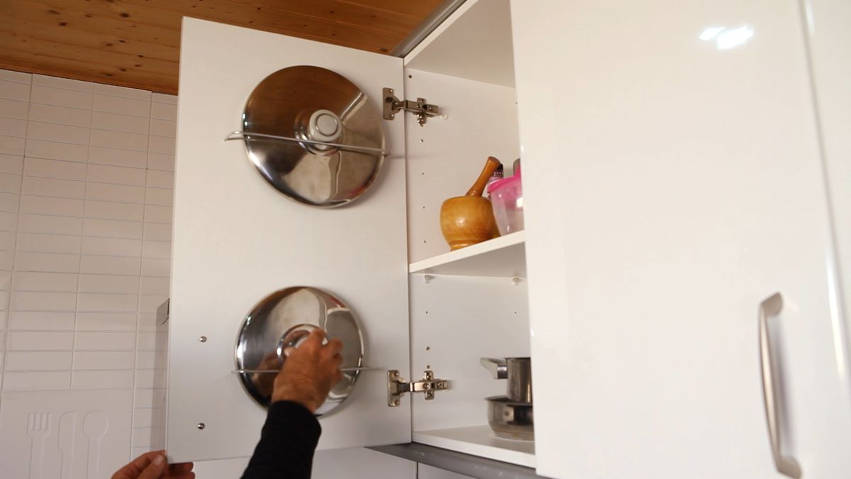 Almacenaje para tapas de cocina paso 10