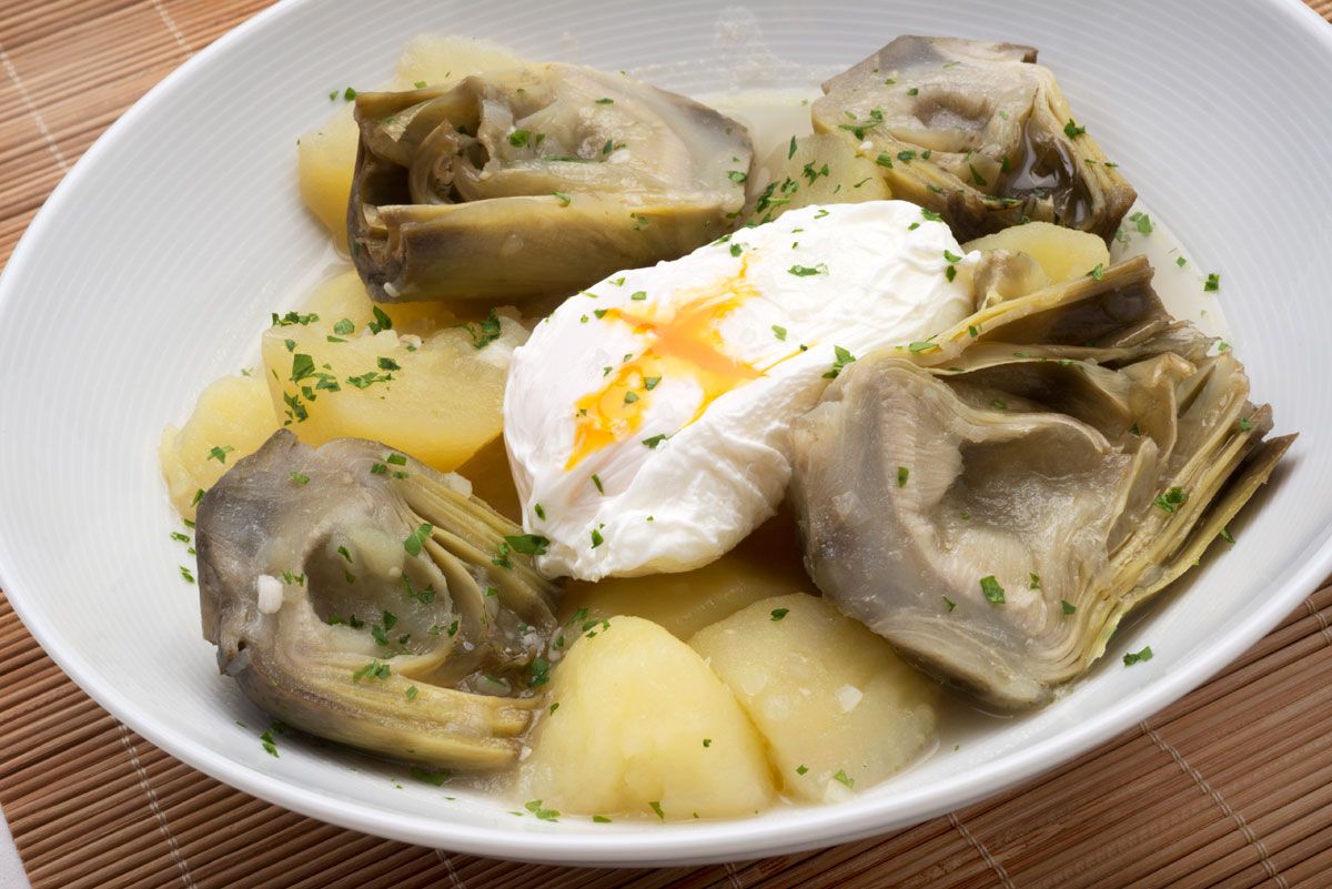 5272 1 Alcachofas con patatas (657) xl