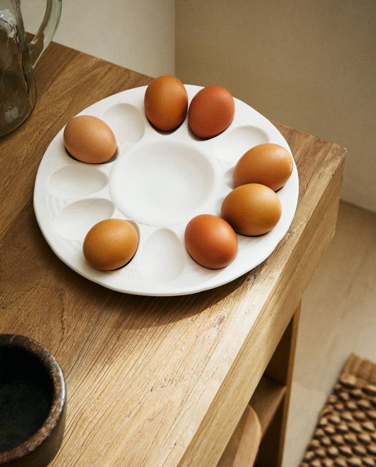 platos huevos zara home