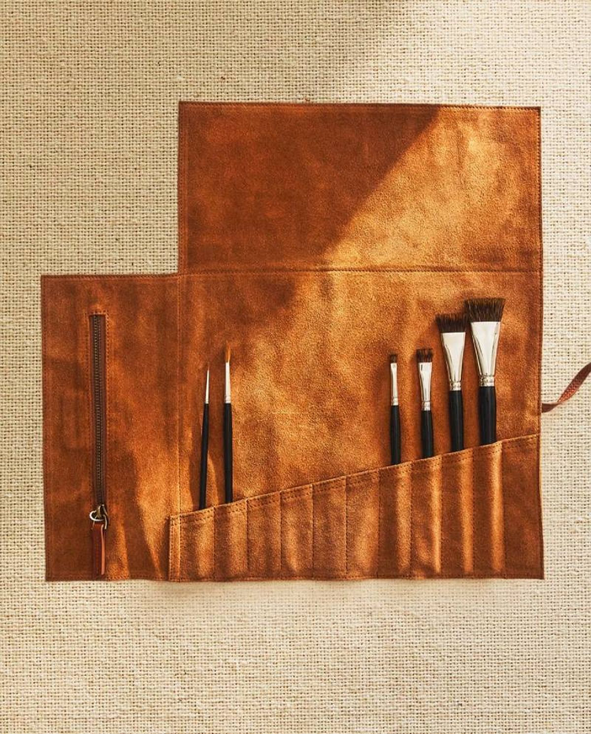 Funda de serraje para pinceles.