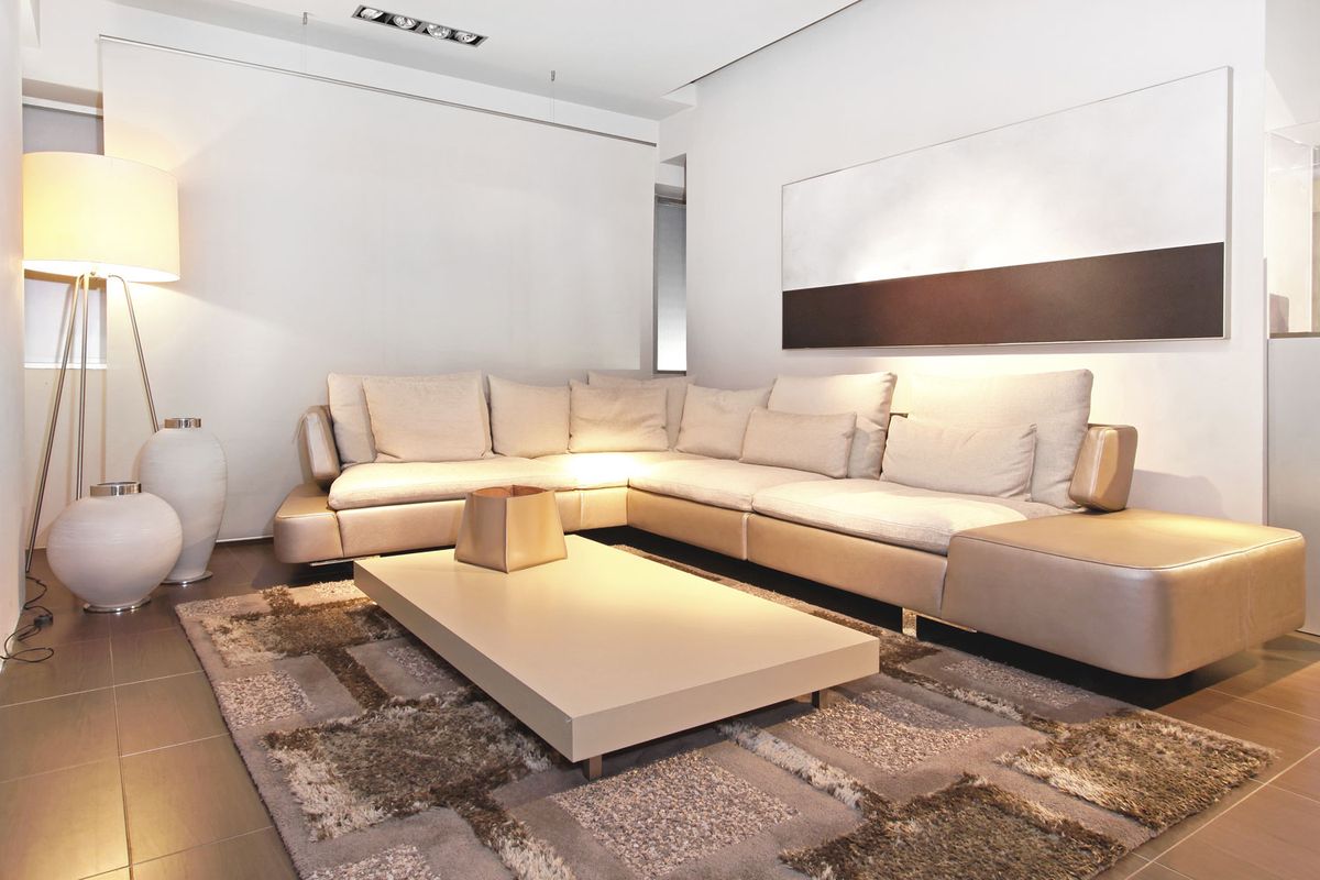 Cómo hacer que el salón parezca más grande   iluminacion