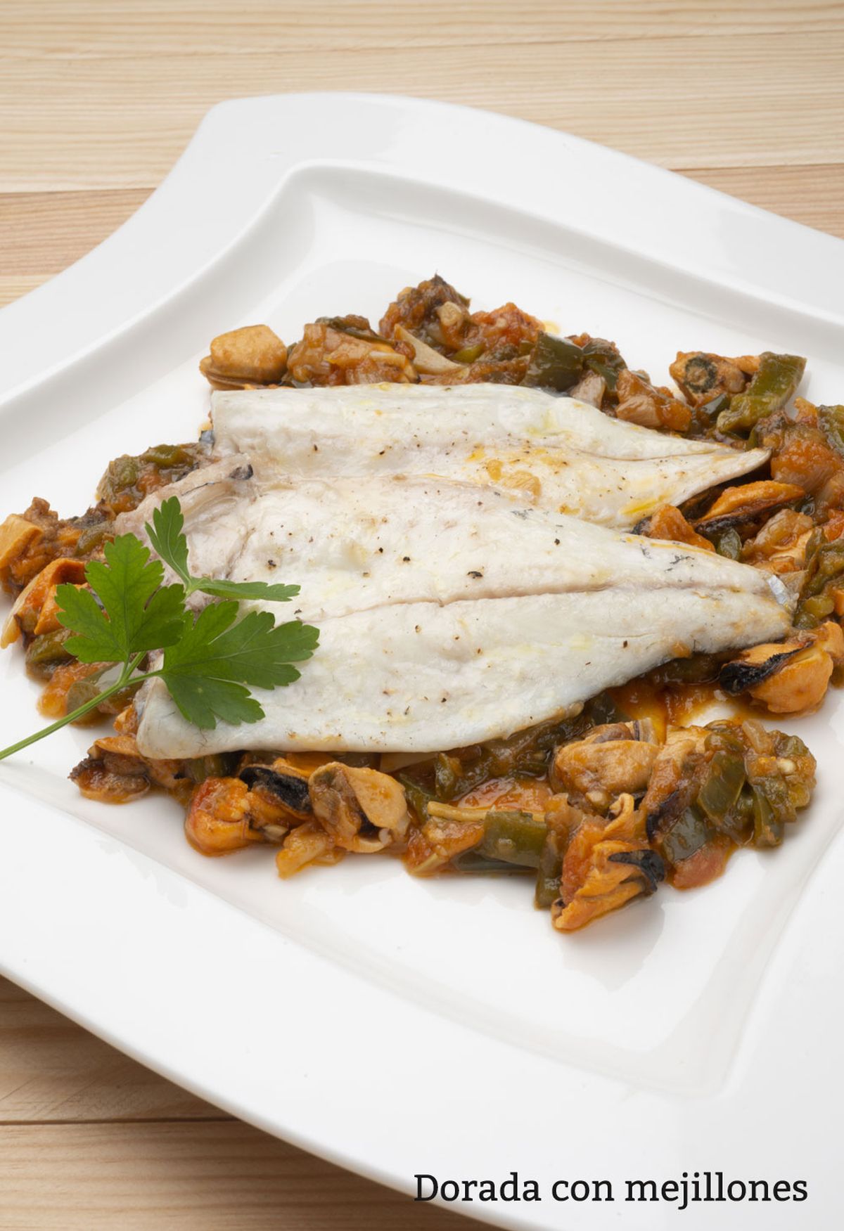 dorada mejillones vertical