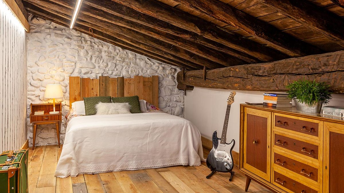 deco776 dormitorio abuhardillado bohemio rural despues