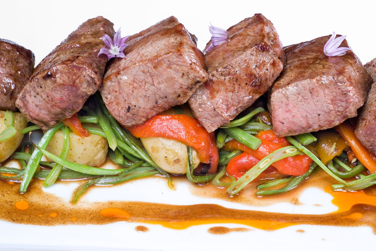 Espaldilla de ternera con verduras