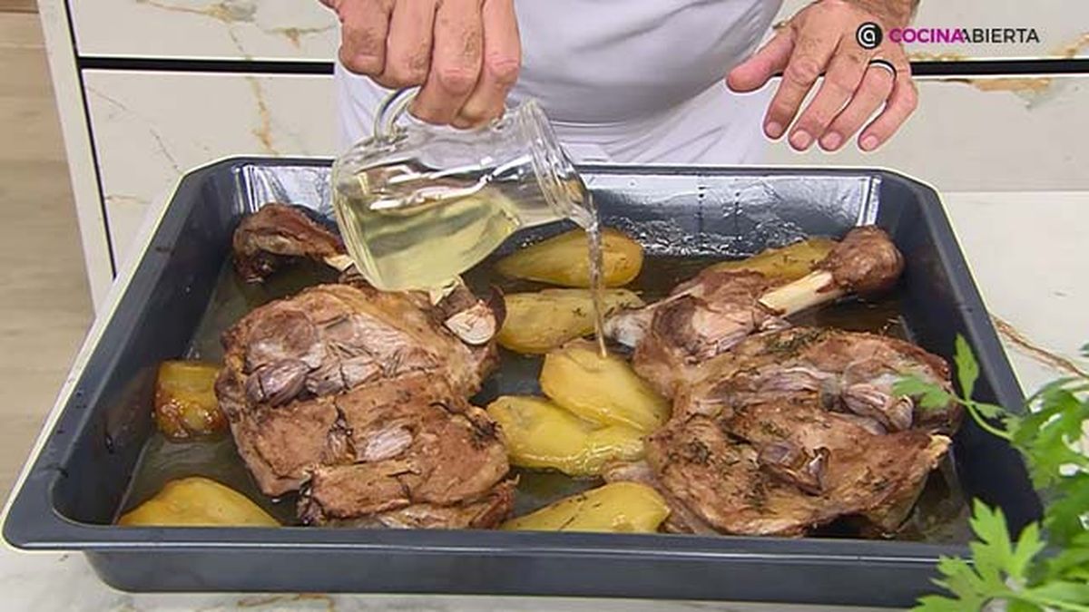 KARL70180322 receta salsa cordero asado paso 2