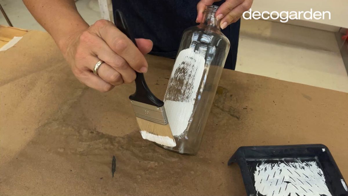 decorar botellas cristal paso 2