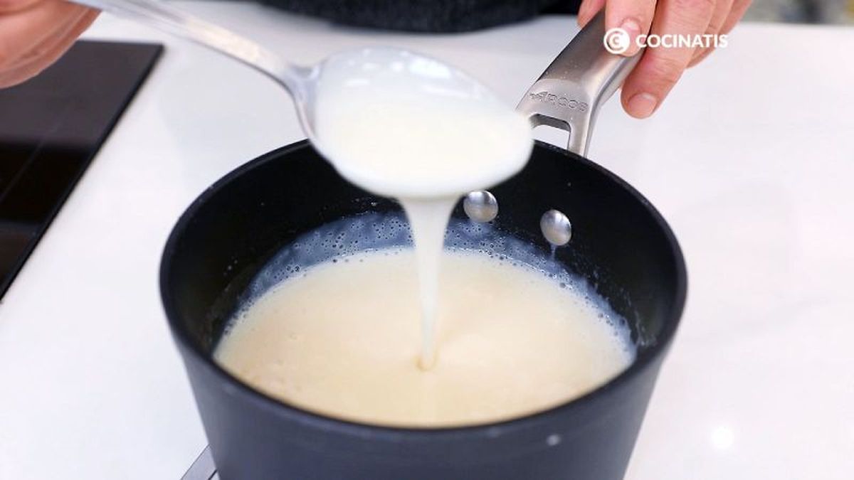 Calentamos hasta espesar ligeramente