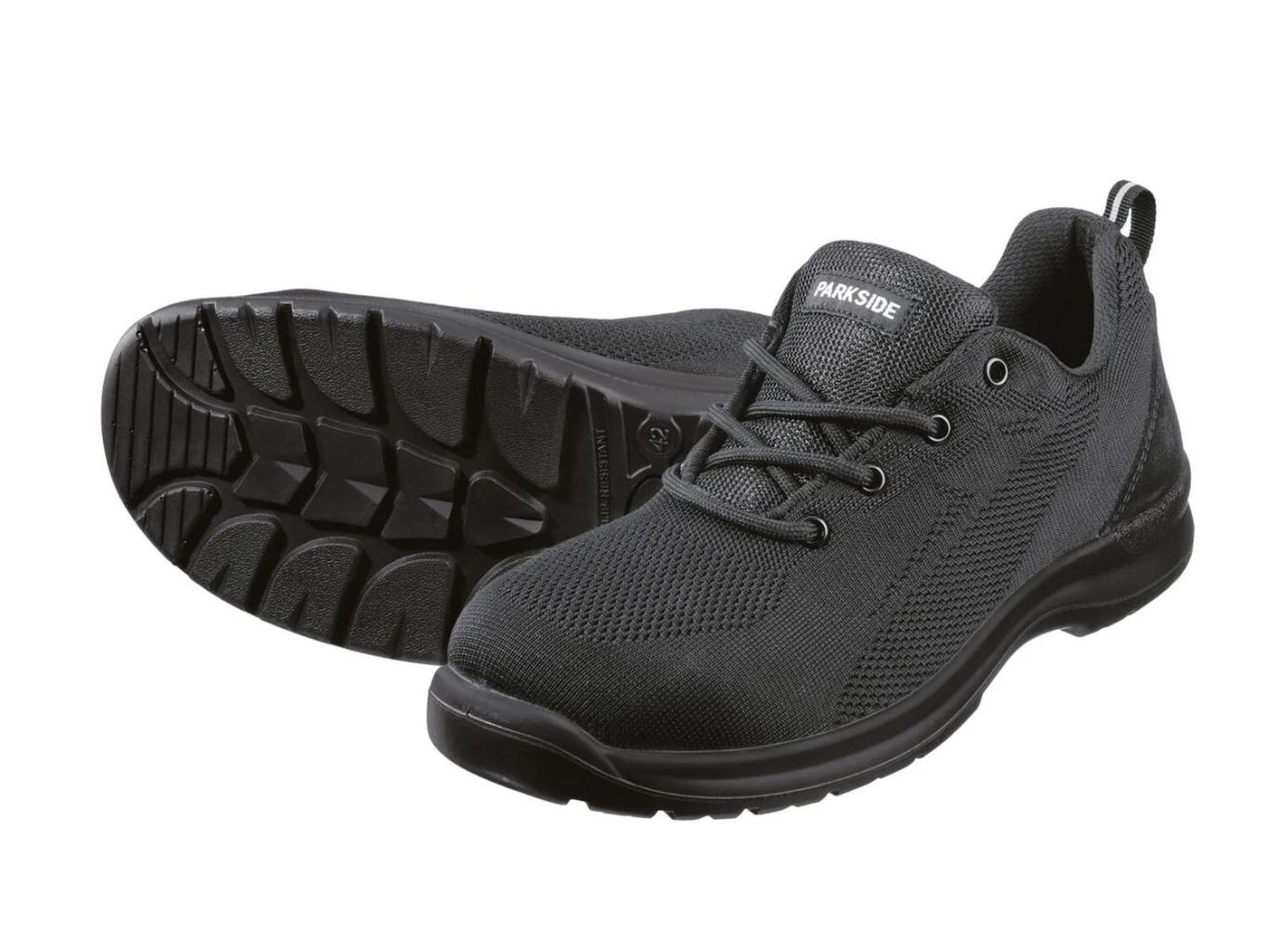 Zapatos de seguridad negros.