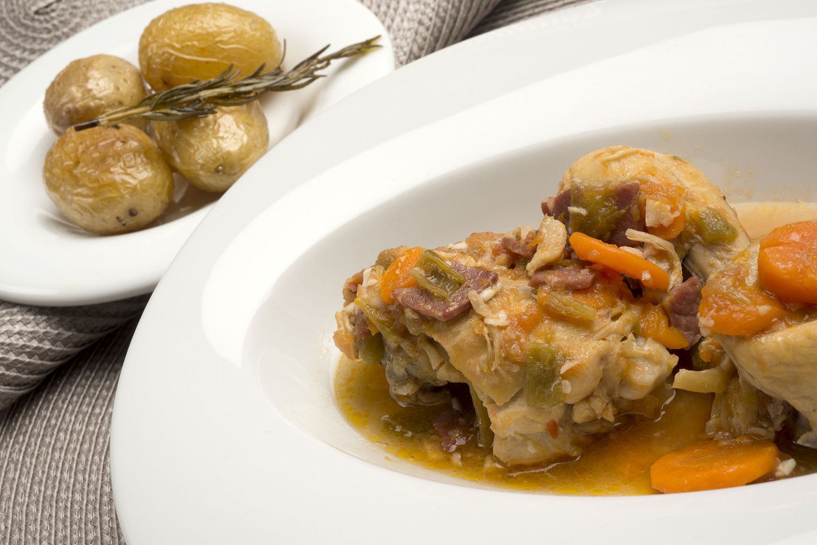 5824 1 Pollo guisado (1208) xl