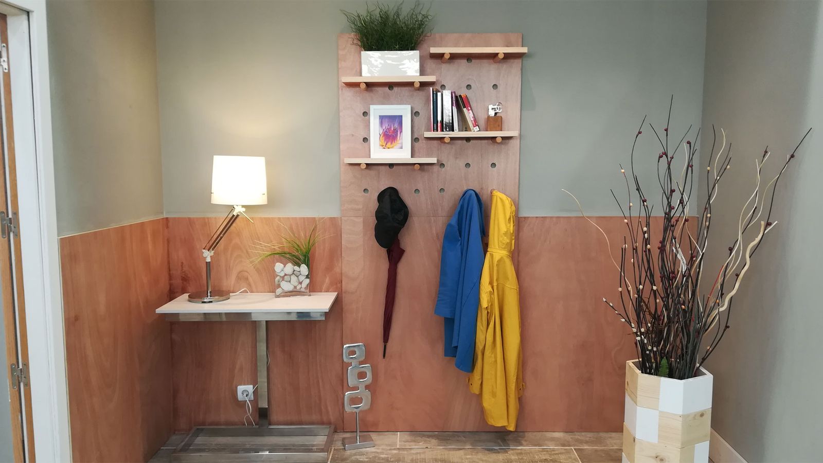 Cómo hacer una estantería pegboard