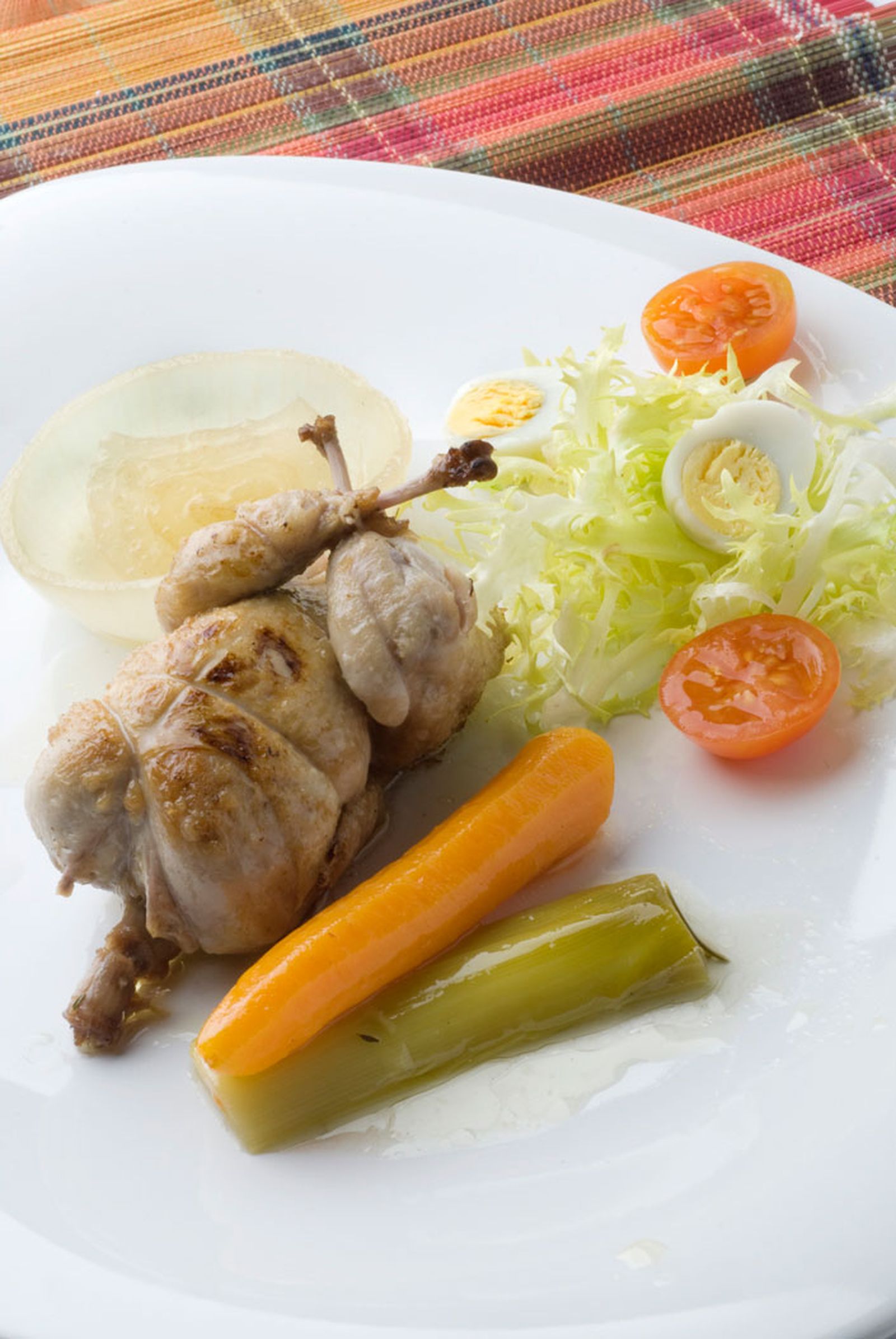 Ensalada de codorniz en escabeche