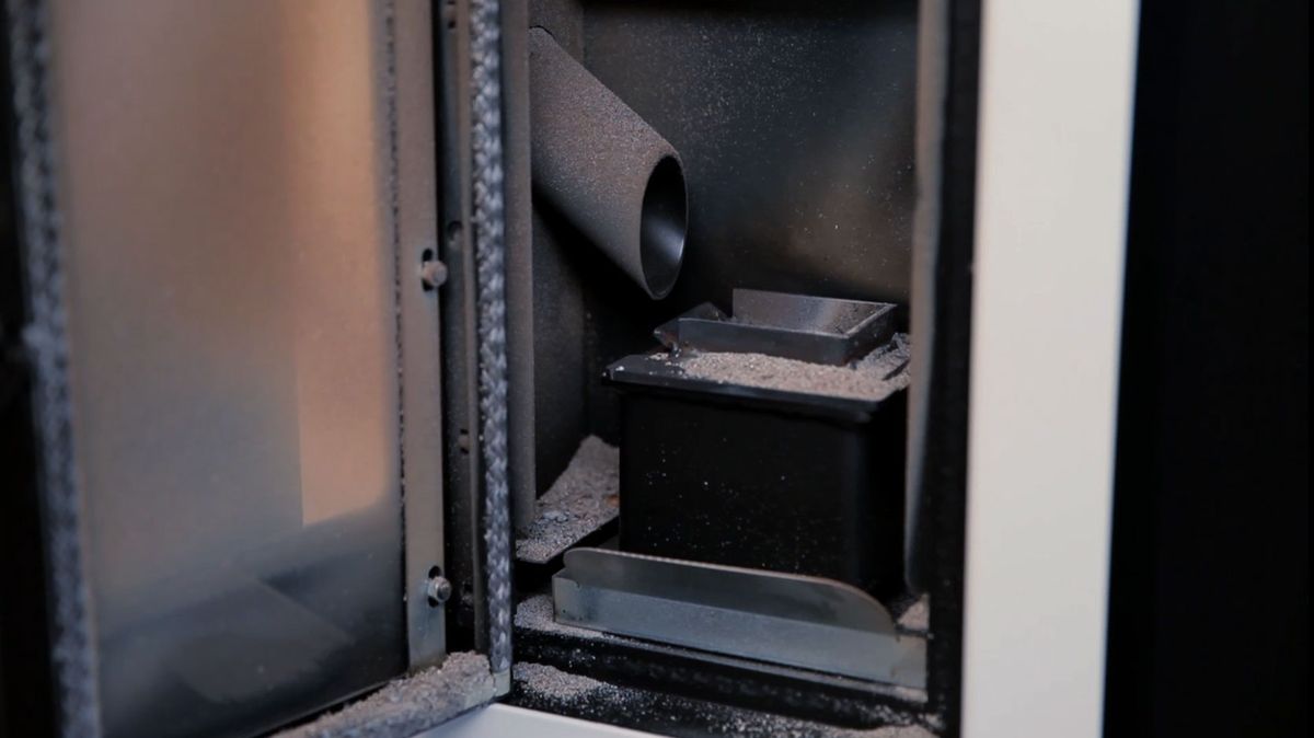 Deshollinar estufas y calderas de pellet paso 3