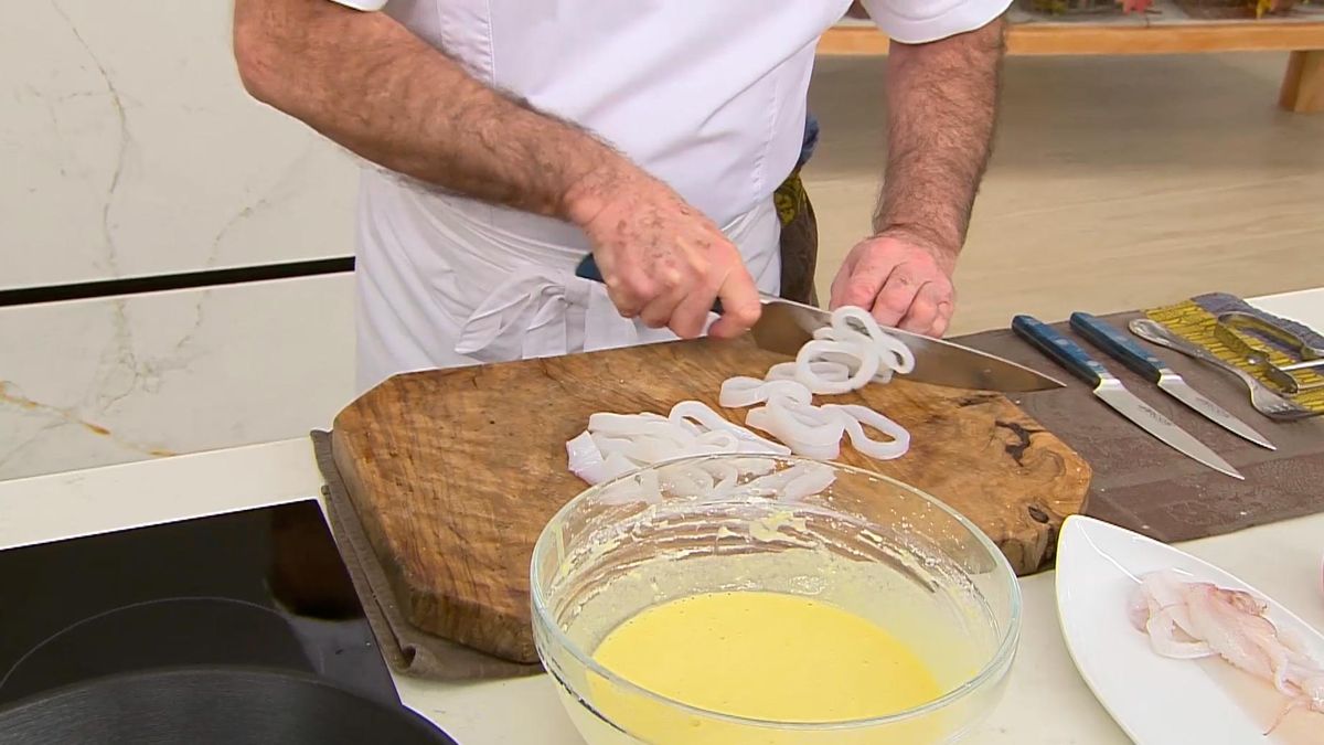 KARL66580320 rabas con salsa picante receta karlos arguinano paso2