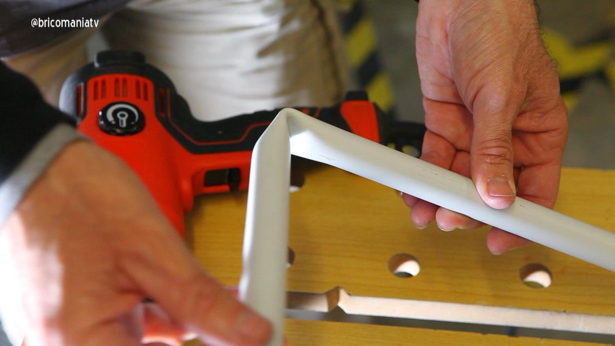 Cómo doblar tubos de plástico paso 1