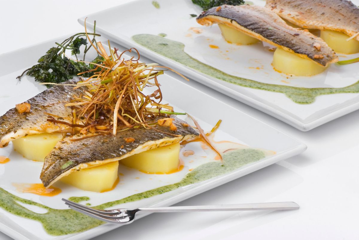 Lomos de truchas en escabeche