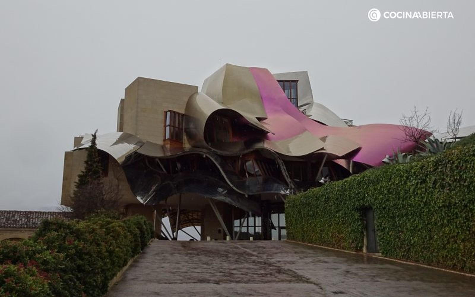La visita a Marqués de Riscal es toda una experiencia