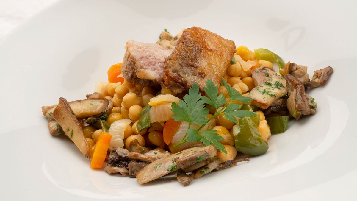 garbanzos con papada y setas xl
