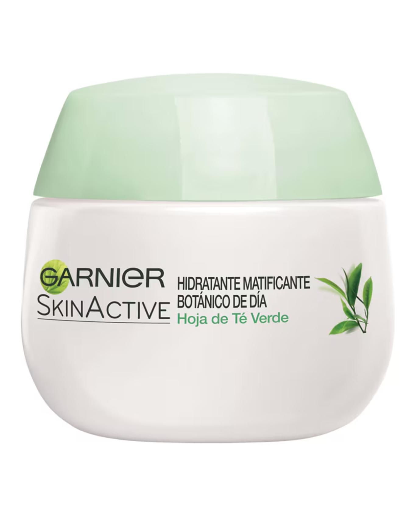 Crema hidratante matificante botánica de Garnier.