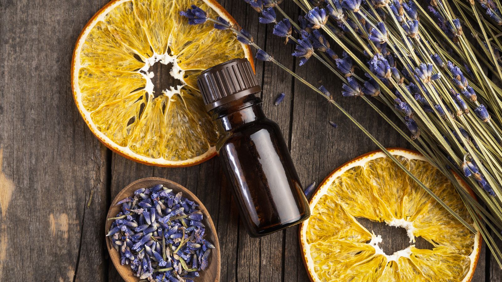 desinfectantes naturales para limpiar la casa lavanda