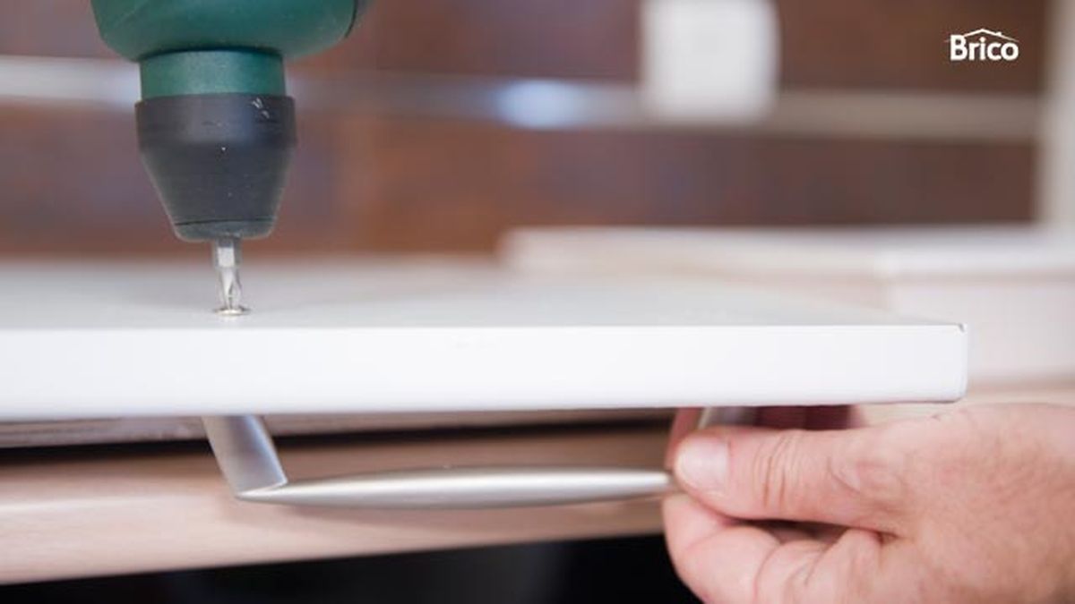 brico 0532 Sustituir puertas cocina paso 11