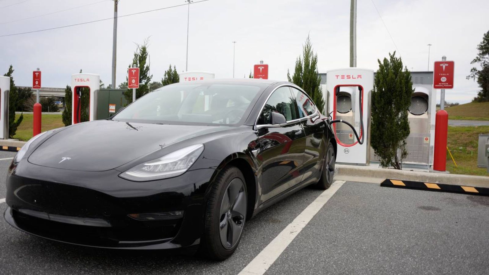 cuanto cuesta cargar un coche electrico