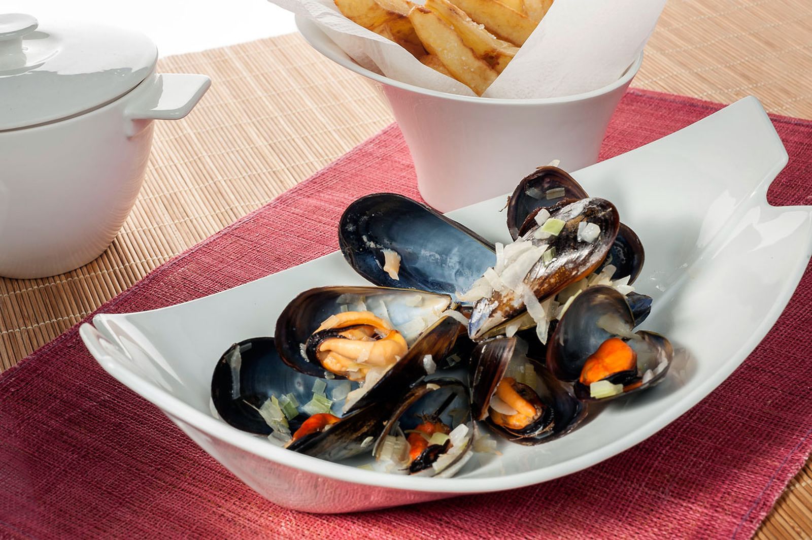 1472 Mejillones y patatas fritas belgas (656) xl