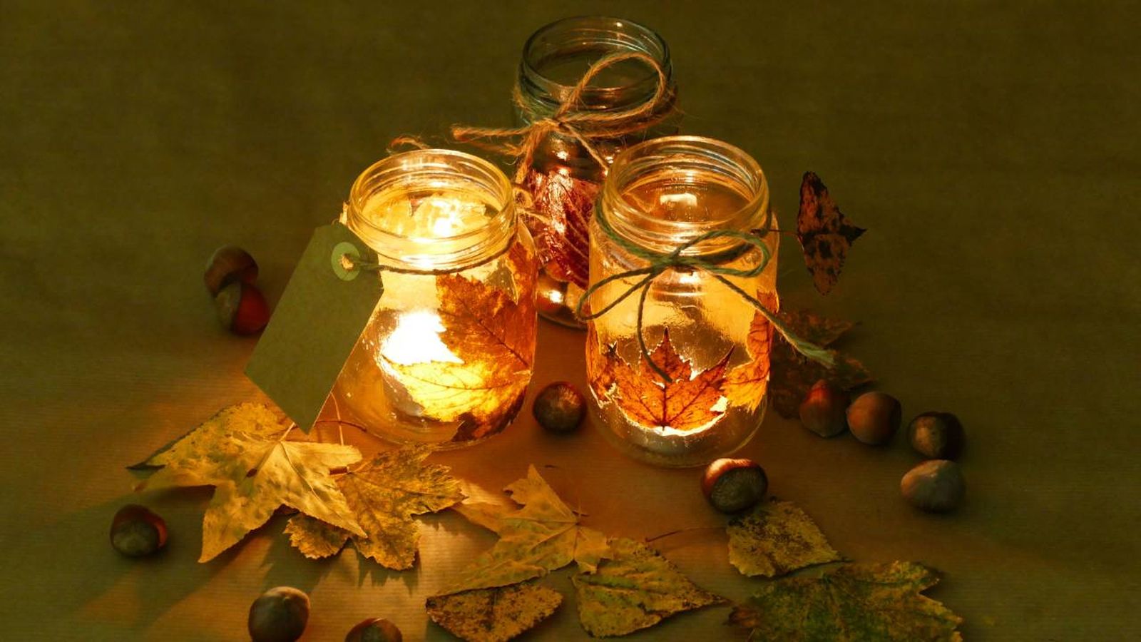 Cómo decorar tarros de cristal con hojas secas