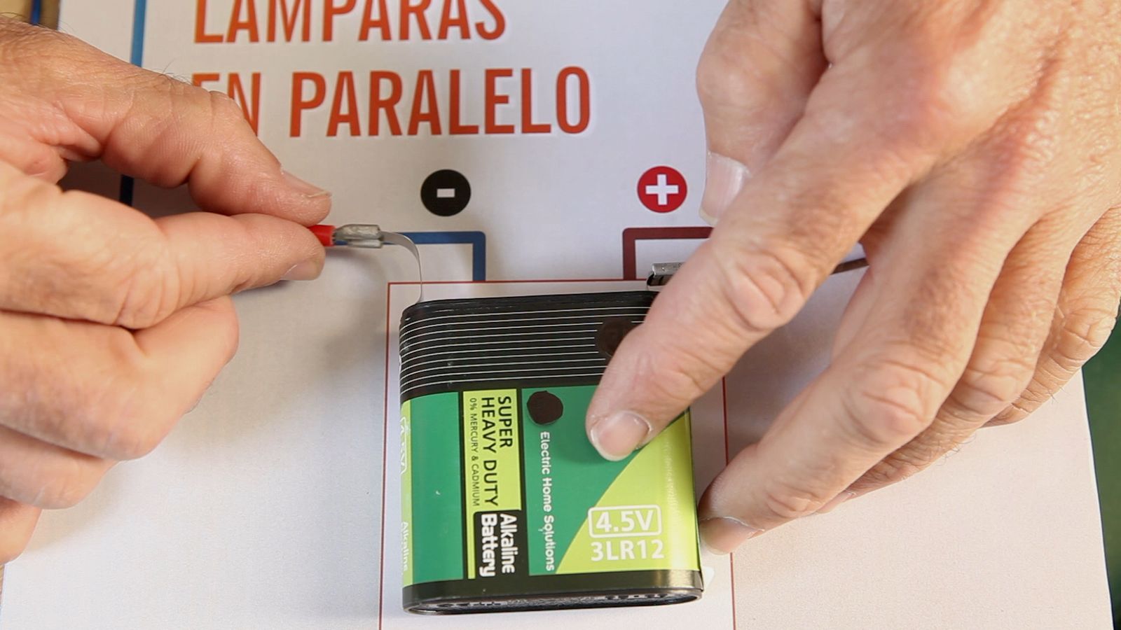 Circuito eléctrico en paralelo paso 7