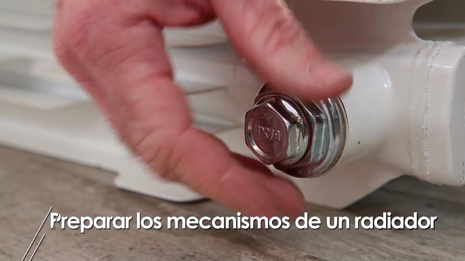 Colocar los mecanismos de un radiador paso 12