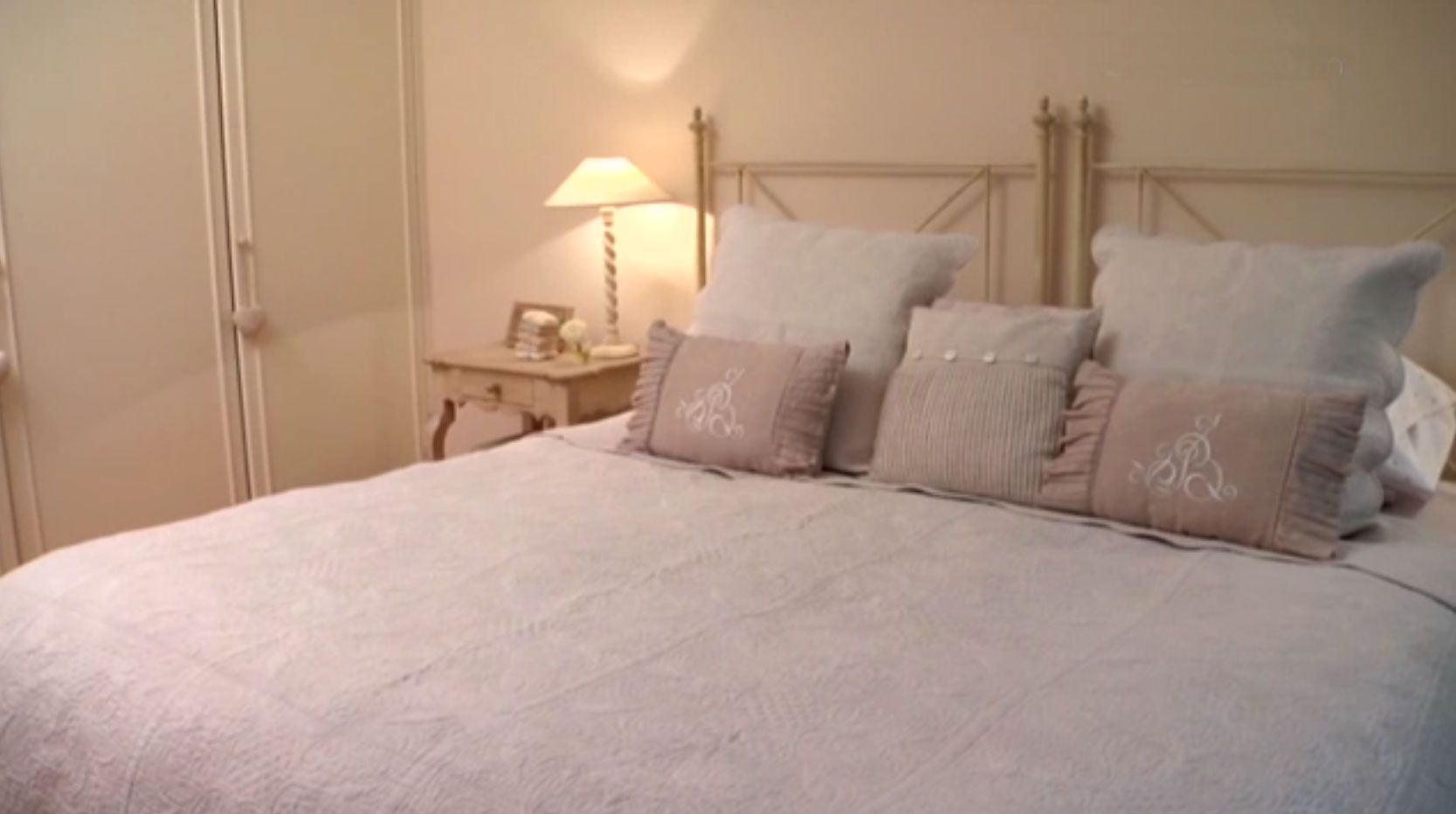 Reformar una casa antigua y oscura dormitorio 2