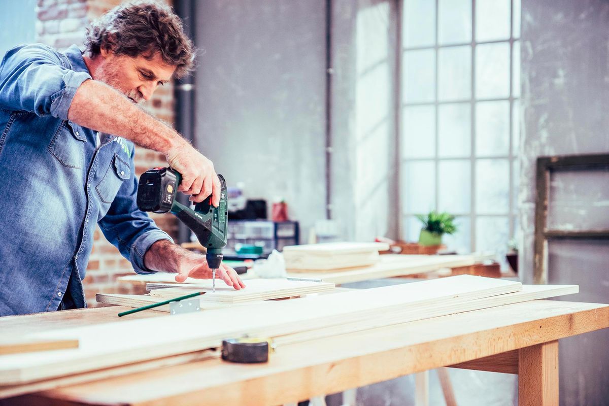 Cómo hacer una escalera plegable paso 6