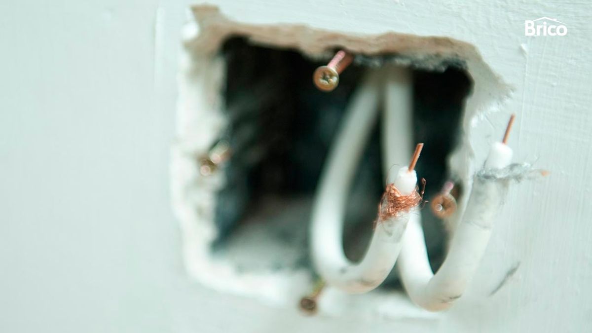 brico 0604 2 toma television paso 4