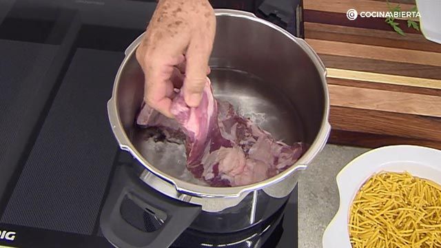 receta fideos cazuela costilla ka paso 1
