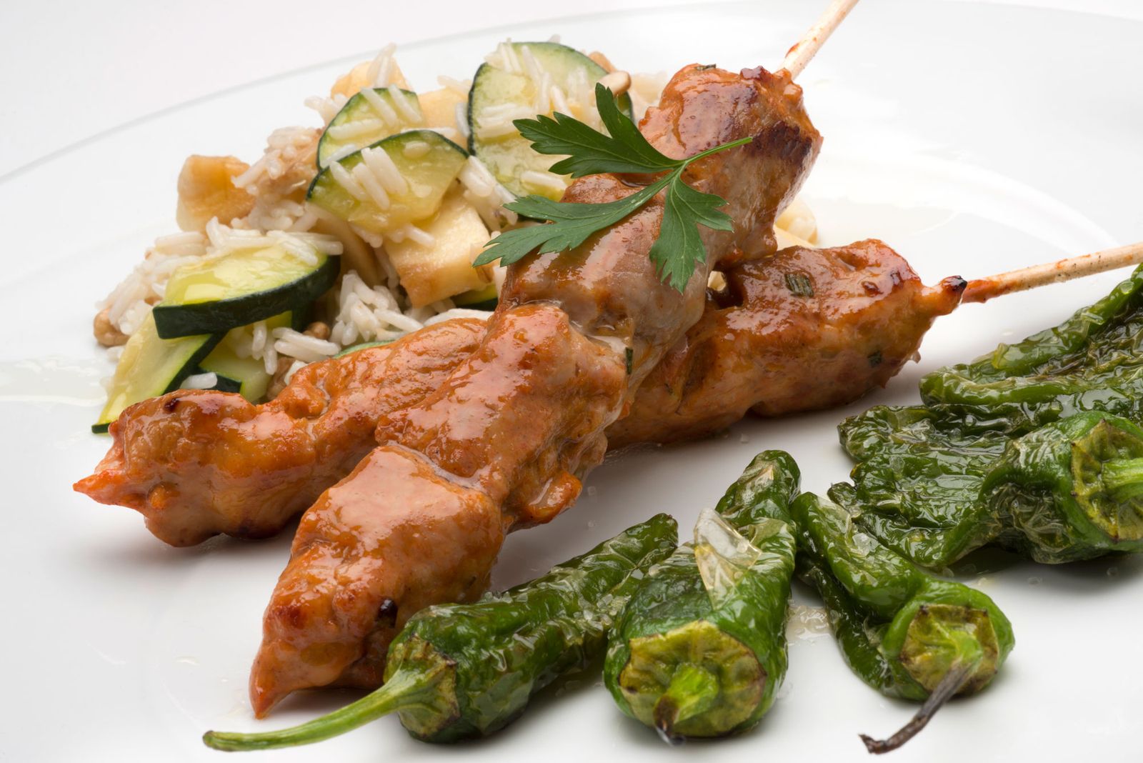 5602 1 Pinchos de cerdo con arroz (987) xl